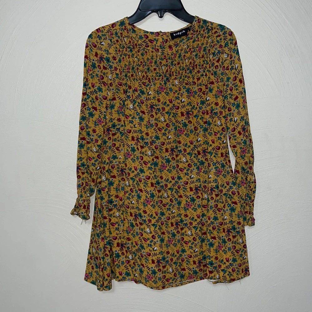 Outfit - Picture 4 of 11